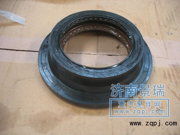 WG9981320036    AC16后軸密封圈/WG9981320036