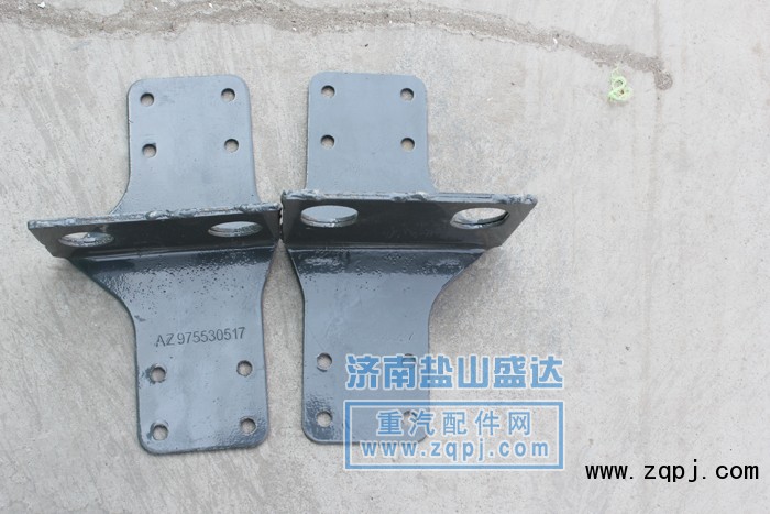 豪沃09款水箱支架WG975530517527/WG975530517527