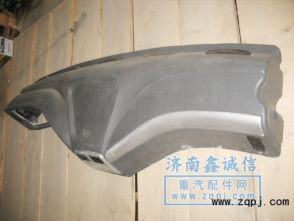 德龍M3000中卡汽車配件 工作臺(tái)總成儀表臺(tái)2600元/套/53-01010