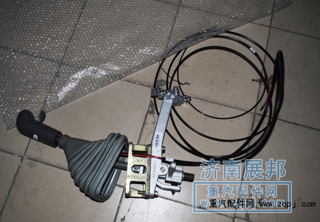 豪沃車換檔操縱機構WG9725240107+001價格350元/單位/WG9725240107+001