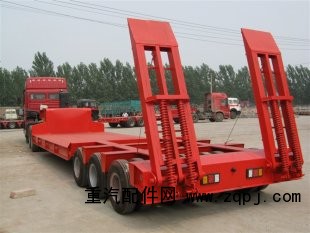 ,半掛車、挖掘機運輸車,梁山龍達工貿有限公司