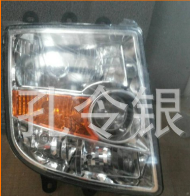 2011款右置豪運前大燈左NZ9525720040/NZ9525720040