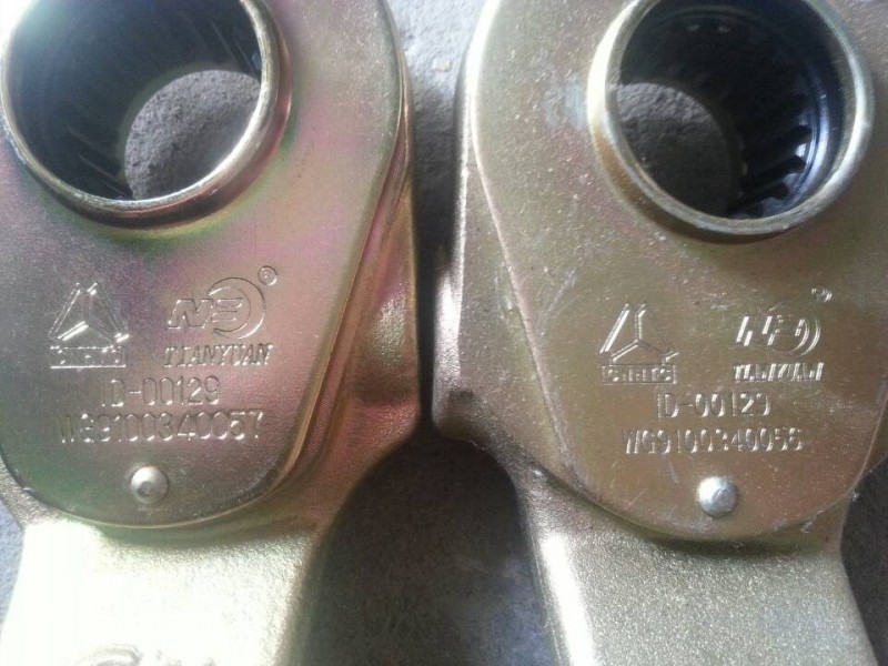 重汽HOWO后調整臂WG9100340056/WG9100340056