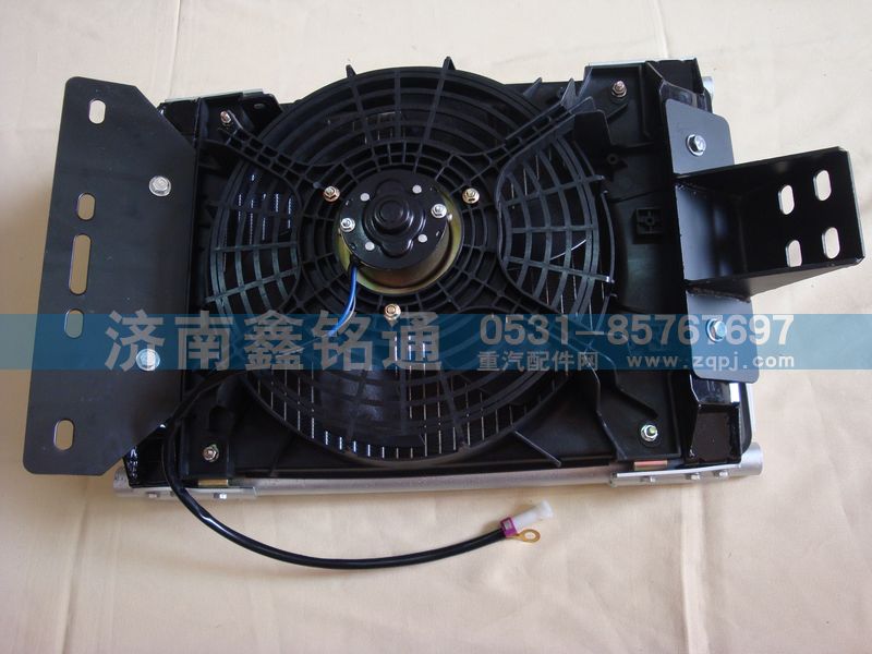 陜汽德龍F2000側置散熱器冷凝器總成/DZ13241824404