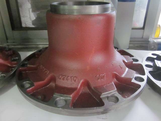 前輪轂(德龍9.5T)/DZ95009410007