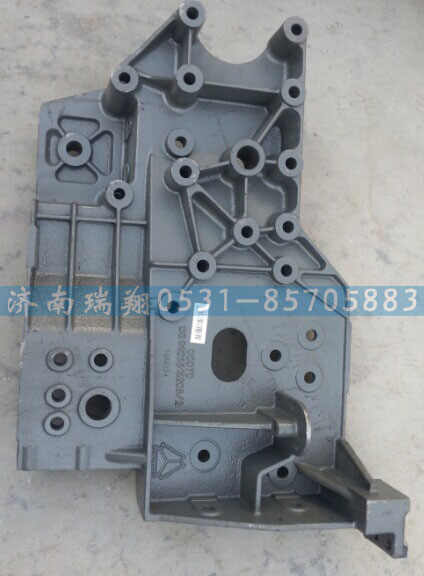 重汽T7前懸右組合鑄件WG9925516208/WG9925516208