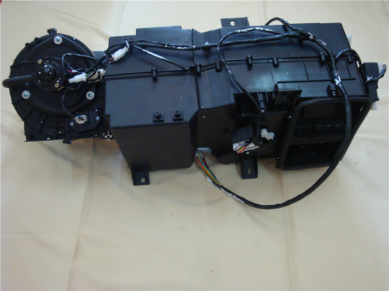 解放J6原廠暖風機總成   8100015A651A/8100015A651A