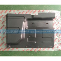 柳汽霸龍葉子板內襯M51-8406012