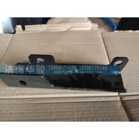 13M-02011-LA 左散熱器過渡支架