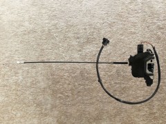 DZ14251340047,左車門鎖體總成 Port door lock body,濟(jì)南向前汽車配件有限公司