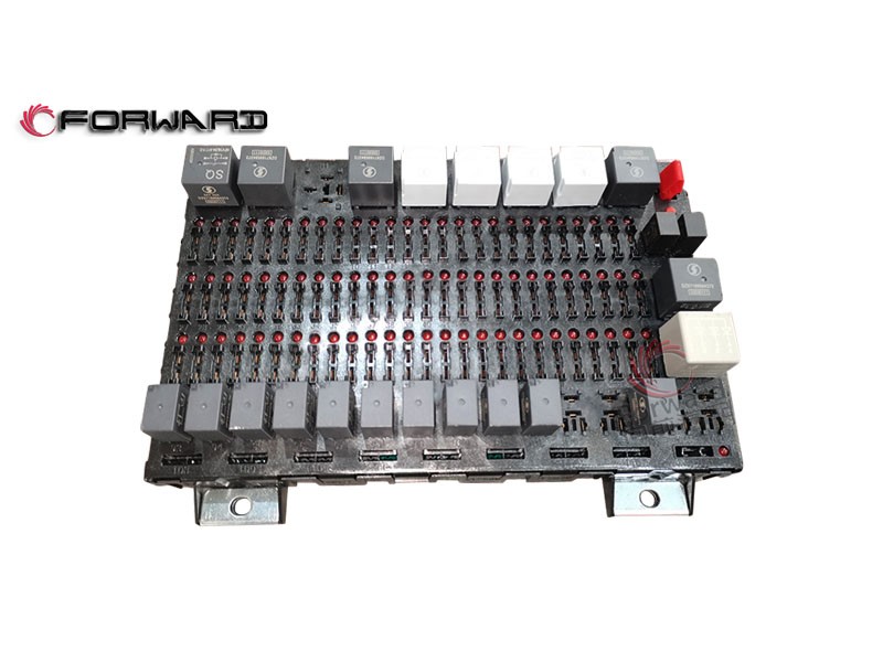 SHACMAN X5000 車身電器系統 DZ97189584391  中央電氣裝置板（ISMBCM無熔斷絲）/DZ97189584391  中央電氣裝置板（ISMBCM無熔斷絲）