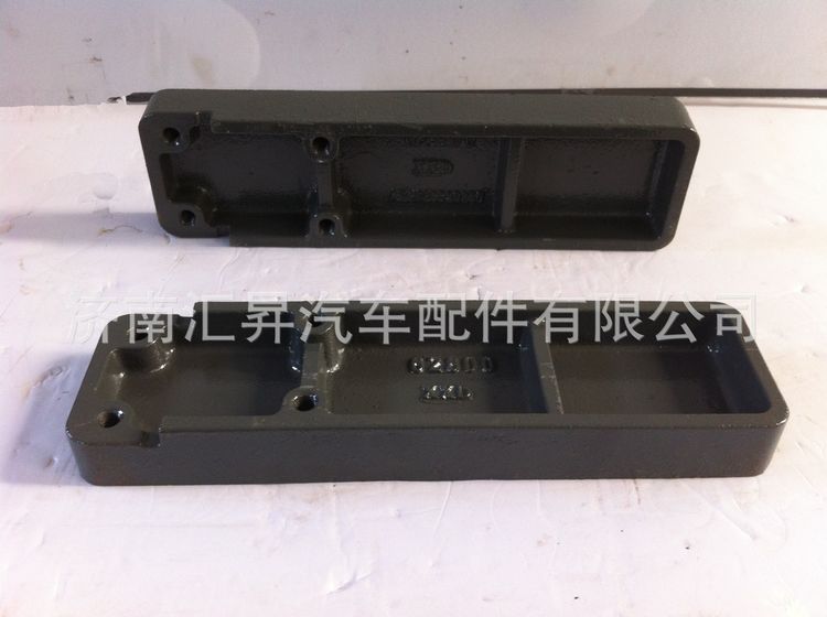 重汽豪沃汽車配件導向板/AZ9725520250